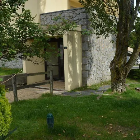 Апартаменты Marmotte Font-romeu 4 Personnes Avec Balcon Val Soleil Entierement Renove En Juin 2021 Place De Parking & Wifi Gratuit , Draps & Serviettes De Toilettes Non Inclus, Sabanas Y Toallas No Incluidos