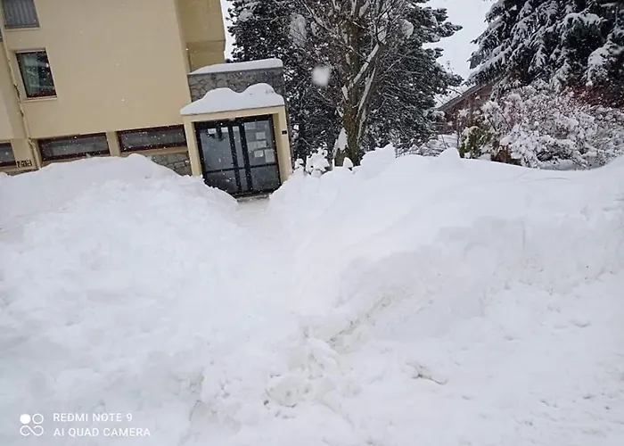 Marmotte Font-romeu 4 Personnes Avec Balcon Val Soleil Entierement Renove En Juin 2021 Place De Parking & Wifi Gratuit , Draps & Serviettes De Toilettes Non Inclus, Sabanas Y Toallas No Incluidos Apartmán